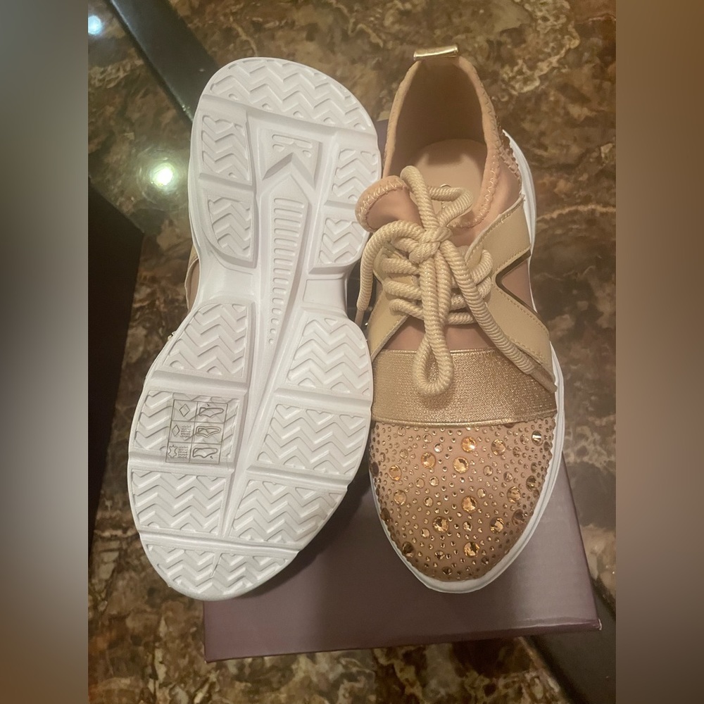 Carvela kid shoe sneaker girl